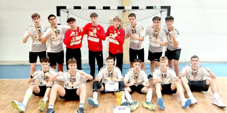 CSU Suceava Juniori II, locul I la AVA Trophy Brașov. Sucevenii pregătiți de Ioan Taciuc au cîștigat toate meciurile din cadrul turneului
