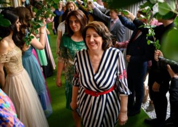 Profesoara de geografie și istorie Lăcrămioara Confederat, de la Școala Gimnazială nr. 8 Suceava, a trecut la cele veșnice la numai de 48 de ani