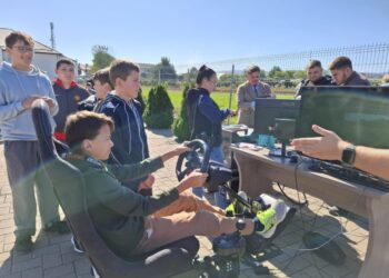 Elevi și profesori din tot județul Suceava, dar și inspectori școlari, la Noaptea Cercetătorilor Europeni