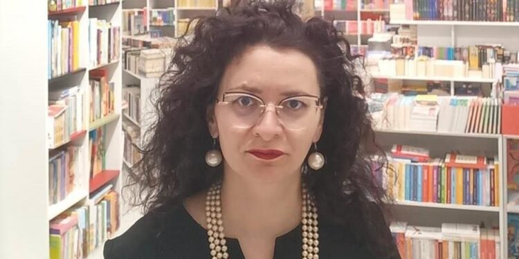 Prof. dr. Isabel Vintilă, singurul profesor din Suceava care va elabora Programa de limba și literatura română pentru liceu – trunchiul comun