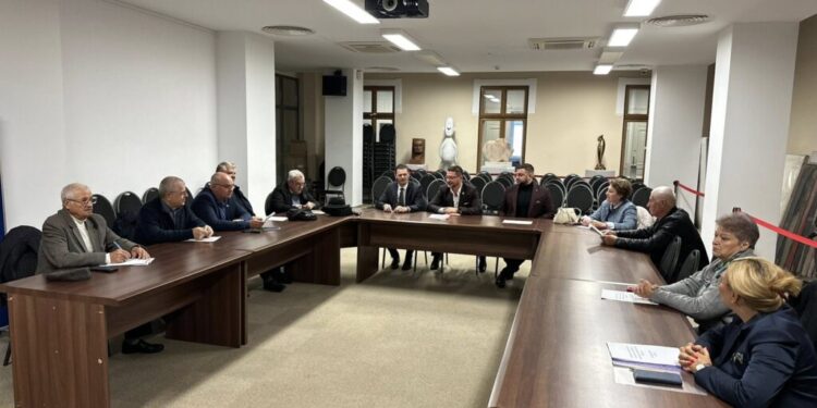 Monitorizarea calității aerului în municipiul Suceava, temă de dezbatere în cadrul Comitetului Consultativ de Dialog Civic pentru Problemele Persoanelor Vîrstnice