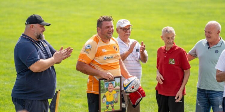 La 49 de ani, rugbystul humorean Ștefăniță Rusu s-a retras din activitate. Nicolae Robu: Consiliul Județean, care a sprijinit în premieră rugby-ul din județ cu 250.000 de lei în acest an, va rămîne partener în acest demers (Foto)