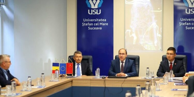Donație de carte din partea Amabasadei Chinei, pentru universitatea suceveană