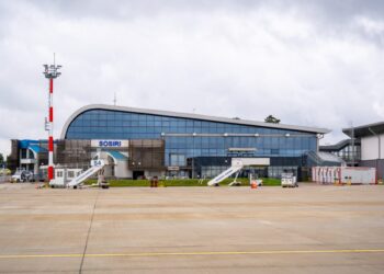 Aeroportul Suceava. Lucrările pentru modernizarea sistemului de aterizare au fost încheiate. Urmează ca ROMATSA să monteze echipamentele pentru ILS CAT III și să efectueze testările și probele de zbor