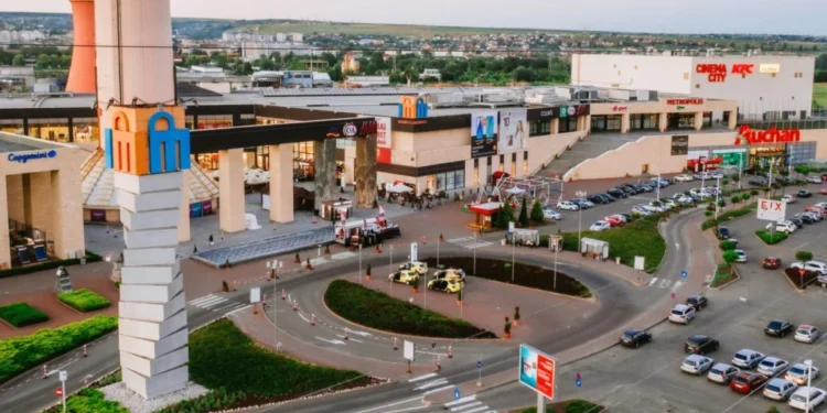 INFORMARE: IULIUS MALL SUCEAVA