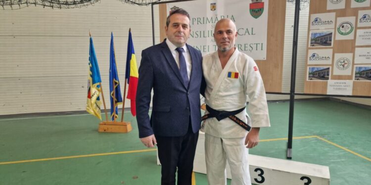 520 de copii din Italia, Ucraina, Moldova și România, la Cupa KIDS BUCOVINA TODIREȘTI la judo. Primarul Mugurel Bocancea: Parcă era un stup de albine cum roiau toți, foarte impresionant și emoționant