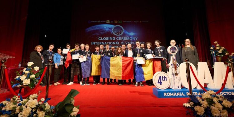 Loturile României pregătite la Suceava au obținut 7 medalii de aur, două de argint și una de bronz la Olimpiada Internaţională de Astronomie și Astrofizică pentru Juniori