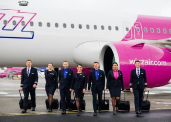 Wizz Air angajează însoțitori de zbor pentru baza din Suceava