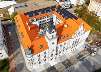 Palatul Administrativ din Suceava, restaurat, consolidat și modernizat. Angajații Prefecturii și ai Consiliului Județean se vor muta în următoarele două săptămîni (Foto)