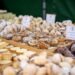 Spectacole folclorice, obiecte realizate de meșteri populari și fel de fel de produse, la Tîrgul de Toamnă ”Produs în Bucovina”, în parcarea Iulius Mall Suceava