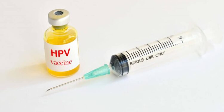 Dr. Irina Badrajan: Vaccinul gratuit pentru HPV era pînă la 11-19 ani, iar la femeile de la 19 la 45 de ani era cu reducere de 50%. Acum s-a extins gratuitatea pînă la 26 de ani