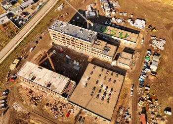 Campusul II al USV prinde contur. Mihai Dimian, rectorul universității sucevene: La anul sper că vom avea în funcțiune Casa de Cultură a Studenților și vom putea face acolo balul bobocilor