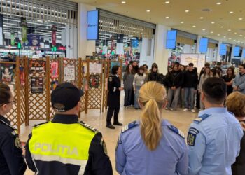 Campanie a Poliției Suceava dedicată eliminării violenței asupra femeii. În primele 9 luni ale acestui an au fost emise 196 ordine de protecție provizorii și 283 de ordine de protecție