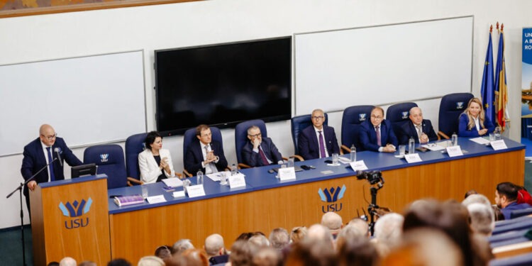 300 de profesioniști ai Dreptului, la o dezbatere organizată de USV la care au fost prezenți și ministrul Justiției, Radu Marinescu, și președintele Academiei Române, Ioan-Aurel Pop