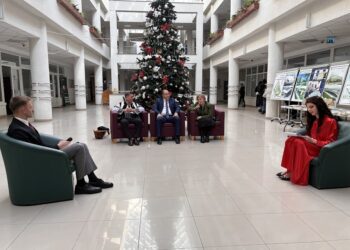 „Un ceai, o vorbă, o poveste…”, un proiect al dialogului cultural inițiat de Biblioteca USV și Eco TV (Foto)