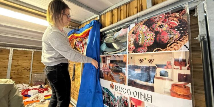 Spațiu dedicat Sucevei, la Tîrgul de Crăciun din localitatea franceză Laval (Foto)