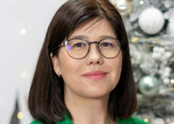 Televiziunea Intermedia, ateliere pentru combaterea dezinformării. Oana Șlemco: Tehnologia nu mai este intuitivă și trebuie să ne însușim noi cunoștințe pentru a ne apăra, nu doar pentru a ne informa