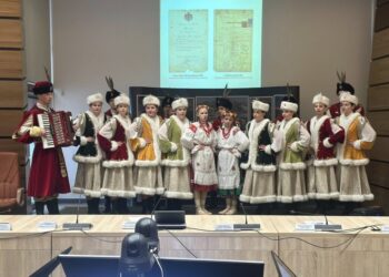 Ziua Minorităților Naționale, la Suceava, cu prezentări privind contribuția minorităților naționale la identitatea istorică și culturală a regiunii, și cu momente artistice