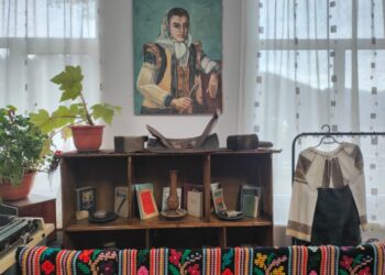 Muzeul din clasele și de pe holurile Școlii Gimnaziale ”Ion Aflorei” Izvoarele Sucevei (Foto)
