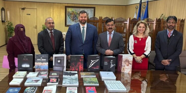 Universitatea suceveană, implicată în deschiderea primului Program de Studii Româneşti în Pakistan