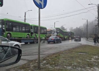 Încă 8 autobuze electrice, pentru TPL Suceava. În această săptămînă vor mai sosi încă 7 autobuze cu cîte 23 de locuri