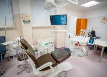 Au fost finalizate lucrările la cabinetul stomatologic pentru copii din cadrul Ambulatoriului Spitalului Clinic Județean Suceava. Gheorghe Șoldan: Vorbim despre un cabinet destinat copiilor, inclusiv celor cu nevoi speciale (Foto)