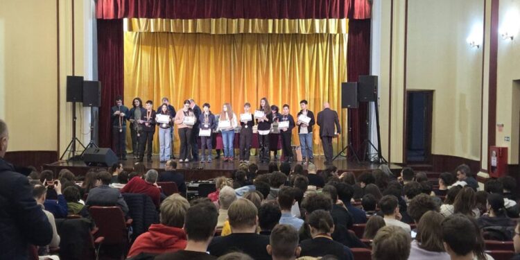 Tabăra Națională de Fizică, Astronomie și Astrofizică de la Vatra Dornei, la final. ”Evenimentul a reprezentat un demers important în susținerea educației de calitate”