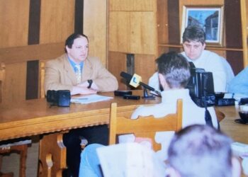 Conducerea Primăriei Suceava a copiat ”sofroneii”. Poate ar fi bine să copieze și comportamentul regretatului Constantin Sofroni