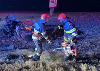 Accident mortal pe raza localității Pătrăuți. S-au ciocnit două mașini în care se aflau trei persoane (Foto)