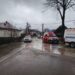 Tinere aflate pe trotuar, accidentate de un șofer băut, la Tișăuți