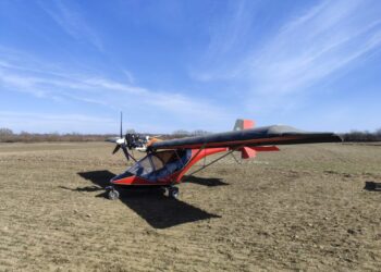 Ucraineanul care a aterizat cu un avion într-o grădină din Frătăuții Vechi a primit protecție temporară din partea Statului Român