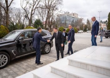 Ambasadorul Chinei, la Consiliul Județean. Gheorghe Șoldan: Ne dorim parteneriate economice solide, care să aducă investiții și locuri de muncă (Foto)