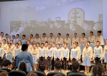 Corul ,,Rapsodia” de la Școala Gimnazială ,,Cristofor Simionescu” Plopeni va reprezenta județul Suceava la etapa zonală a Olimpiadei Corale