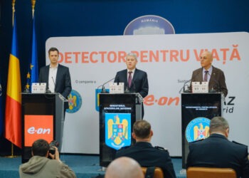 Detectoare de fum și monoxid de carbon, și pentru locuințe din județul Suceava, în cadrul campaniei ”Detector pentru viață”