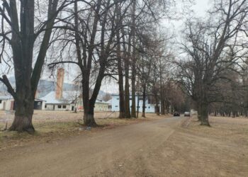 Praful și pulberea nu vor zbura de la fosta tabără Bucșoaia pentru mulți ani de-acum încolo