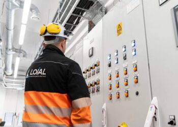 Compania suceveană Loial Impex SRL a fost liderul asocierii care a construit la Oradea o centrală modernă de cogenerare și producere a energiei termice. Valoarea contractului a fost de 235 de milioane de lei (Foto)