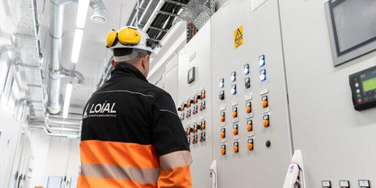 Compania suceveană Loial Impex SRL a fost liderul asocierii care a construit la Oradea o centrală modernă de cogenerare și producere a energiei termice. Valoarea contractului a fost de 235 de milioane de lei (Foto)