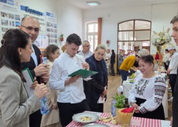 Decanul FIA Suceava, Mircea Oroian, în juriu, la competiția națională Culinariada: Am fost plăcut impresionat de produsele pe care le-au făcut elevii