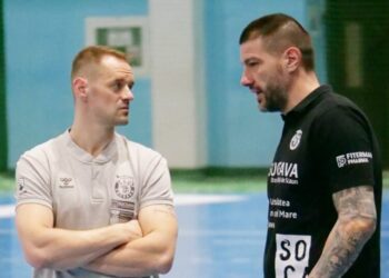 Echipa de handbal masculin a universității sucevene, în finala Campionatului Național Universitar. Dacă vor cîștiga meciul cu universitatea piteșteană, sucevenii vor reprezenta România la Jocurile Europene Universitare 2026
