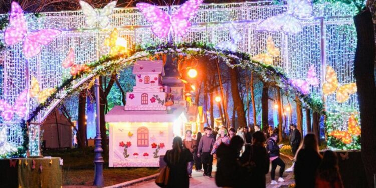 În Suceava, capitala culorii gri, este ca la ultimii săraci (Foto de la Craiova)