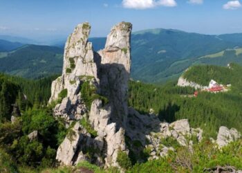 Zece nominalizări pentru județul Suceava, la competiția națională ”Destinația anului”. Printre acestea se numără Cetatea de Scaun a Sucevei și Ținutul Rarăului