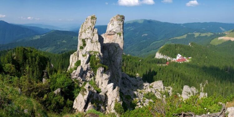 Zece nominalizări pentru județul Suceava, la competiția națională ”Destinația anului”. Printre acestea se numără Cetatea de Scaun a Sucevei și Ținutul Rarăului