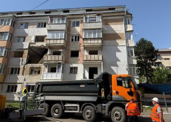 Au început lucrările la blocul afectat de explozie din Burdujeni. Reabilitarea și consolidarea vor dura 18 luni