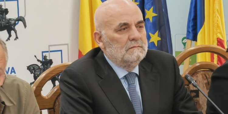 Buget de aproape 900 de milioane de lei pentru Suceava în 2026. 45% din bani merg spre dezvoltare, cheltuielile de personal scad cu peste 9 milioane de lei. Vasile Rîmbu: Este un buget al echilibrului și al responsabilității fiscale (FOTO)
