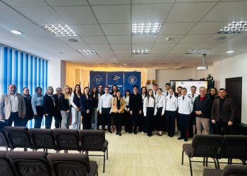 Alessandra Moșneagu, de la ”Mihai Eminescu”, și Rareș Nicolae Ichim, de la Colegiul Militar, calificați la faza națională a unui concurs de referate și comunicări științifice în domeniul istoriei
