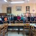 Cunoscutul profesor Costică Costan, aniversat la împlinirea vîrstei de 80 de ani, în cancelaria de la ”Ștefan”, liceu la care a predat mai bine de jumătate de secol