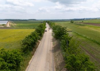 A fost semnat contractul pentru modernizarea drumului Hănțești – Berești – Șerbănești. Constructorul are la dispoziție 24 de luni pentru finalizarea lucrărilor