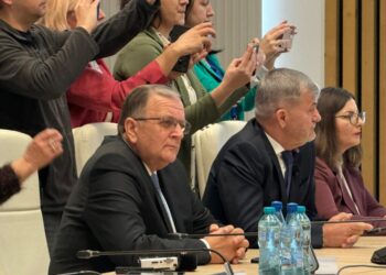 Ilie Bolojan, cuvinte de apreciere la adresa lui Gheorghe Flutur, pentru implicarea sa în proiectul autostrăzii Pașcani-Suceava