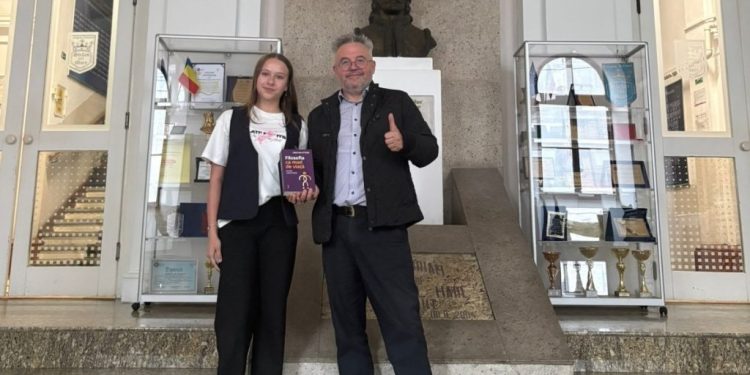Elevă de la ”Ștefan”, locul I la un concurs de eseu filosofic