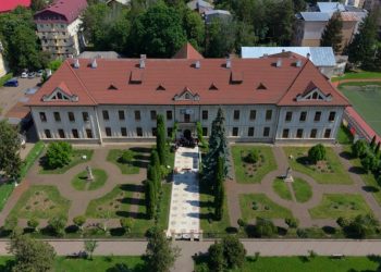 Colegiul ”Hurmuzachi” Rădăuți a organizat o activitate care a urmărit înțelegerea contextului geopolitic actual